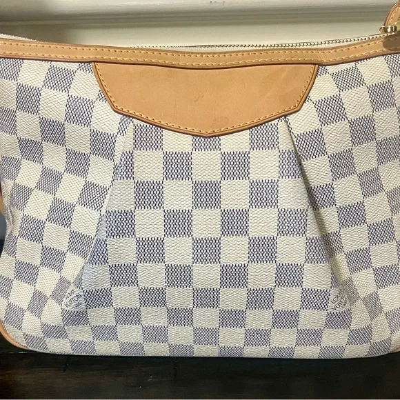 Authentic Louis Vuitton Siracusa PM Crossbody Bag - Picture 2 of 6